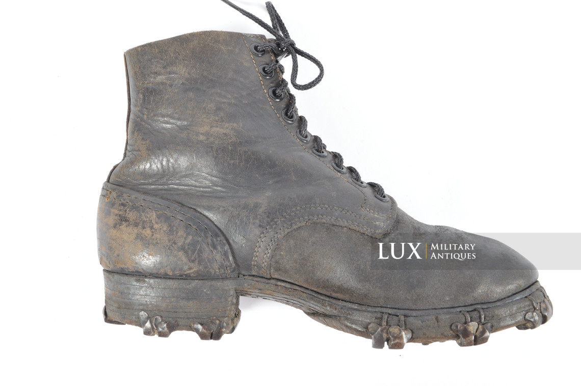 Late-war German low ankle combat boots, « 1944 » - photo 26