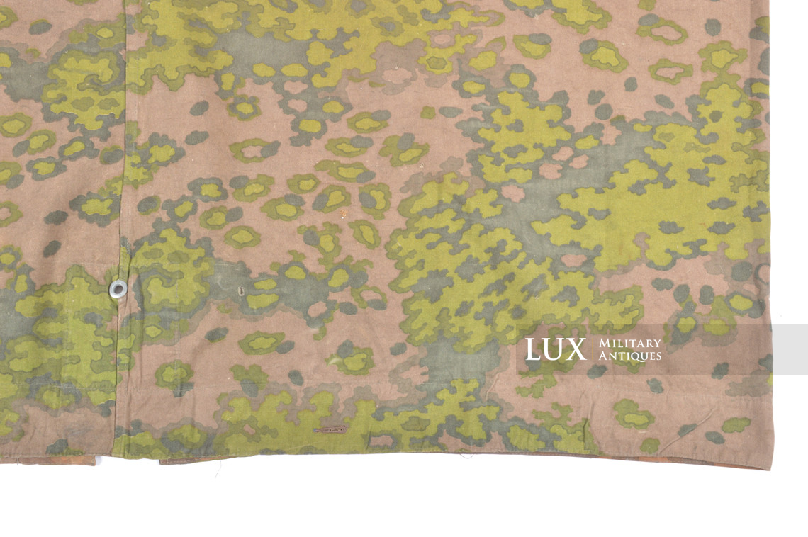 Late-war Waffen-SS Oakleaf A camouflage shelter quarter / poncho, « unissued » - photo 17