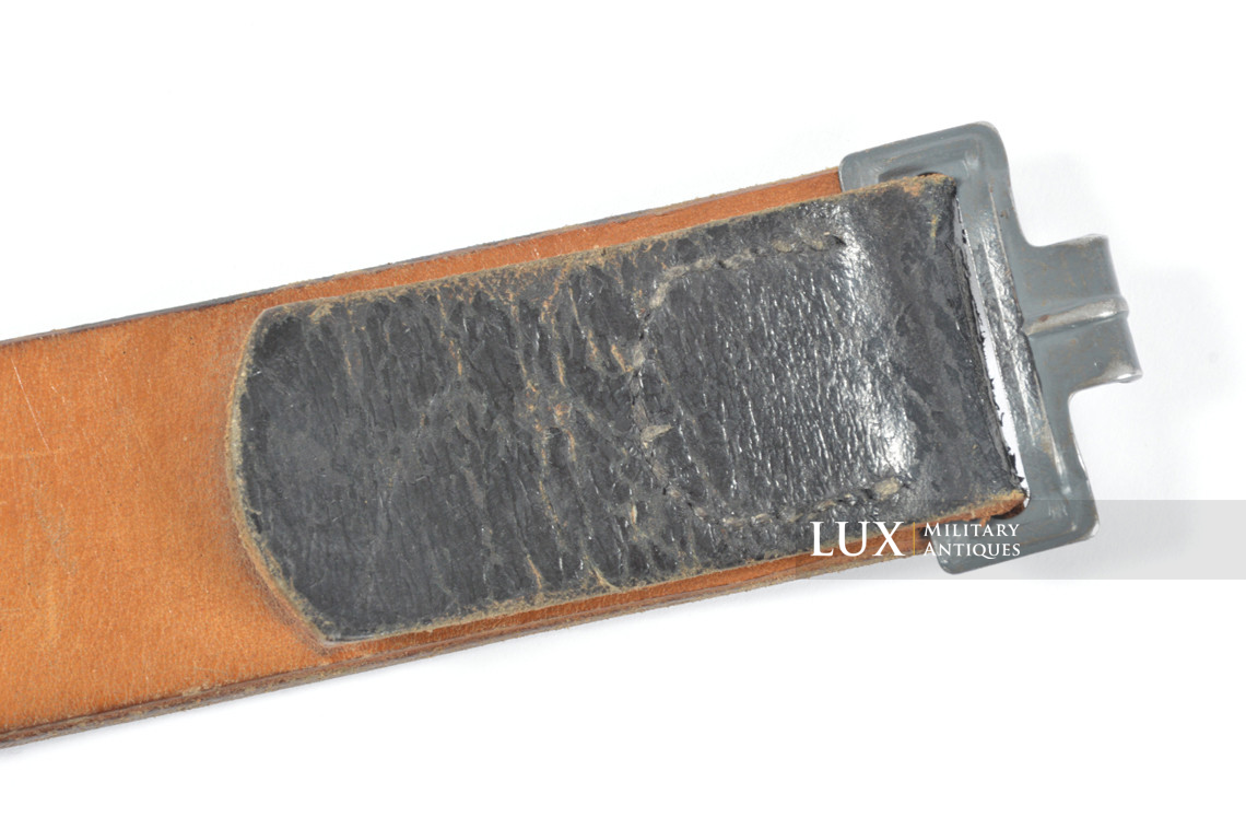 Cuir de ceinturon fin de guerre, état neuf, « RB-Nr 0/0462/0010 » - photo 8