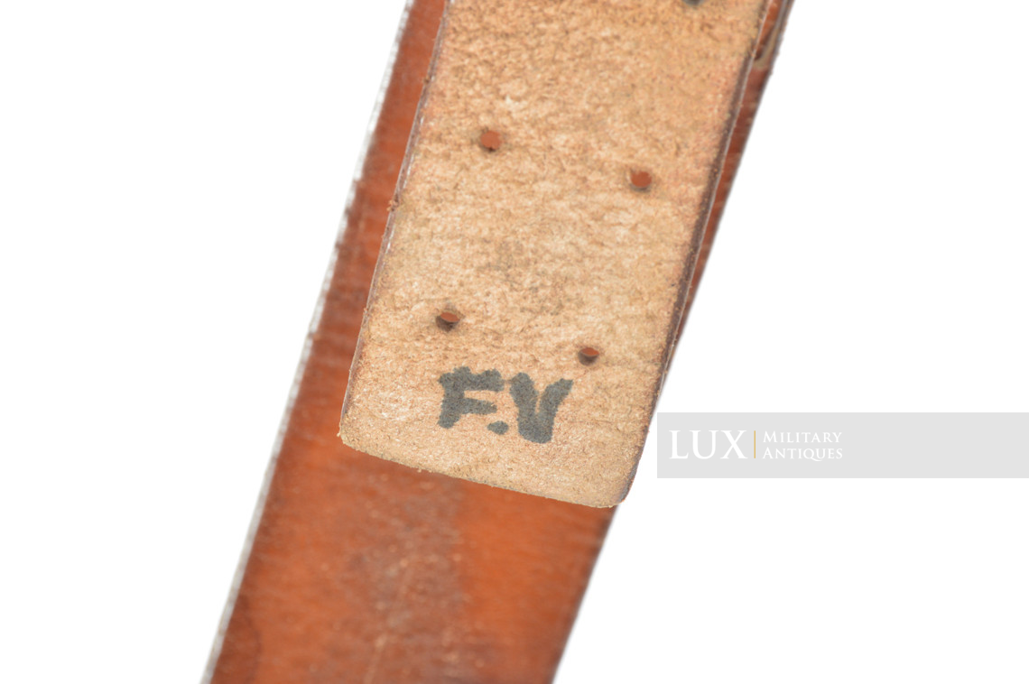 Cuir de ceinturon allemand Luftwaffe précoce en cuir brun chocolat, régiment « FLAK / 1936 » - photo 24