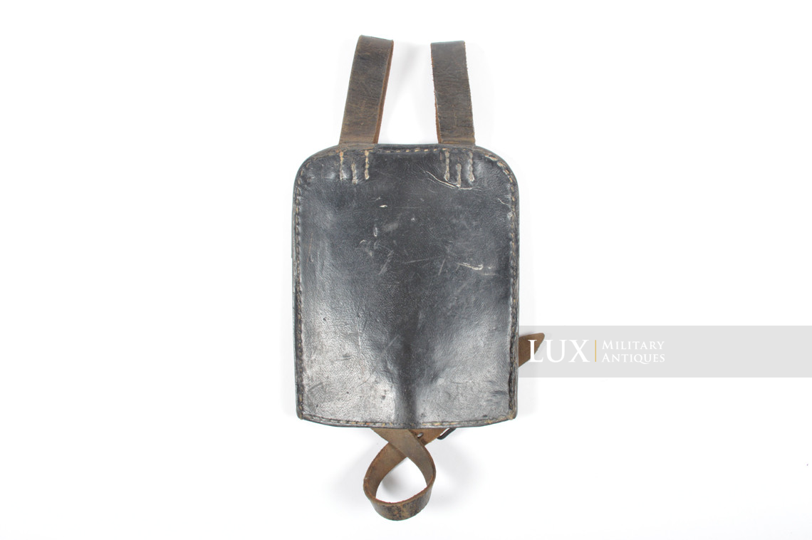 Mid-war German entrenching tool carrying case - photo 14