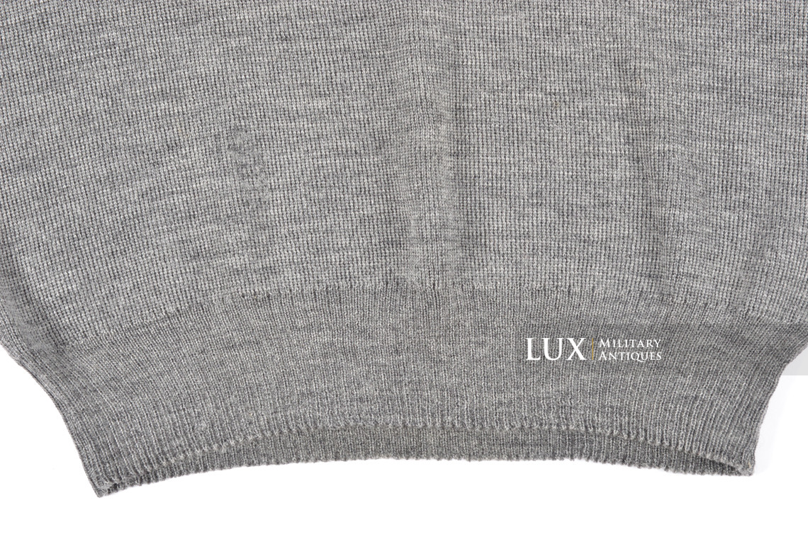 Early-war German standard wool « v-neck » sweater - photo 12