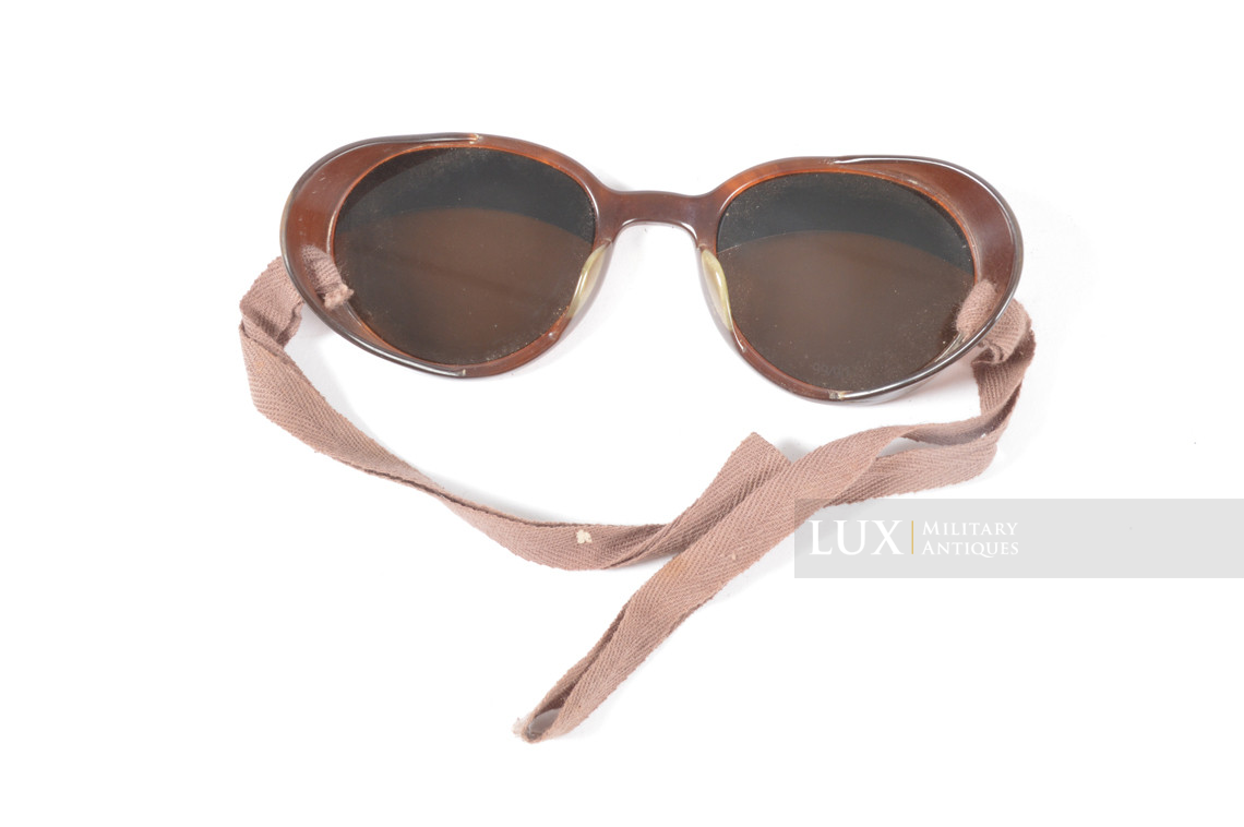 Lunettes solaires allemandes réglementaires « Carl Zeiss / Umbral » - photo 9