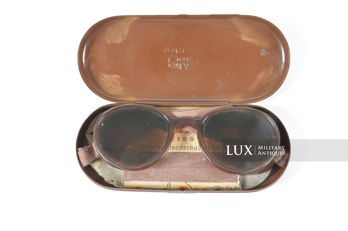 Lunettes solaires allemandes réglementaires « Carl Zeiss / Umbral » - photo 7