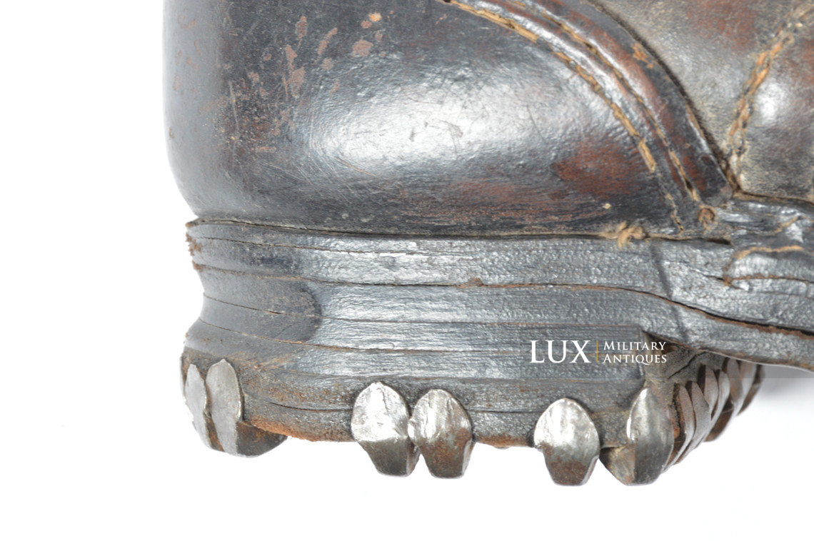 Paire de brodequins allemands des troupes de montagne, « RBNr » - photo 12