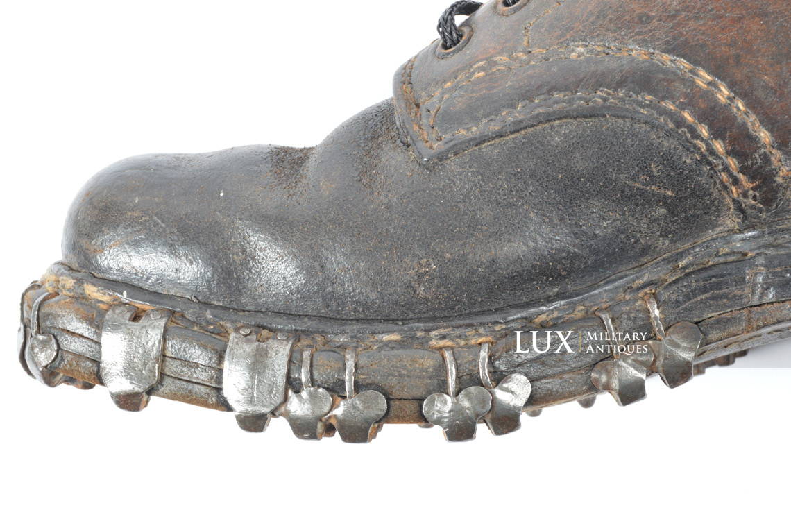 Paire de brodequins allemands des troupes de montagne, « RBNr » - photo 17