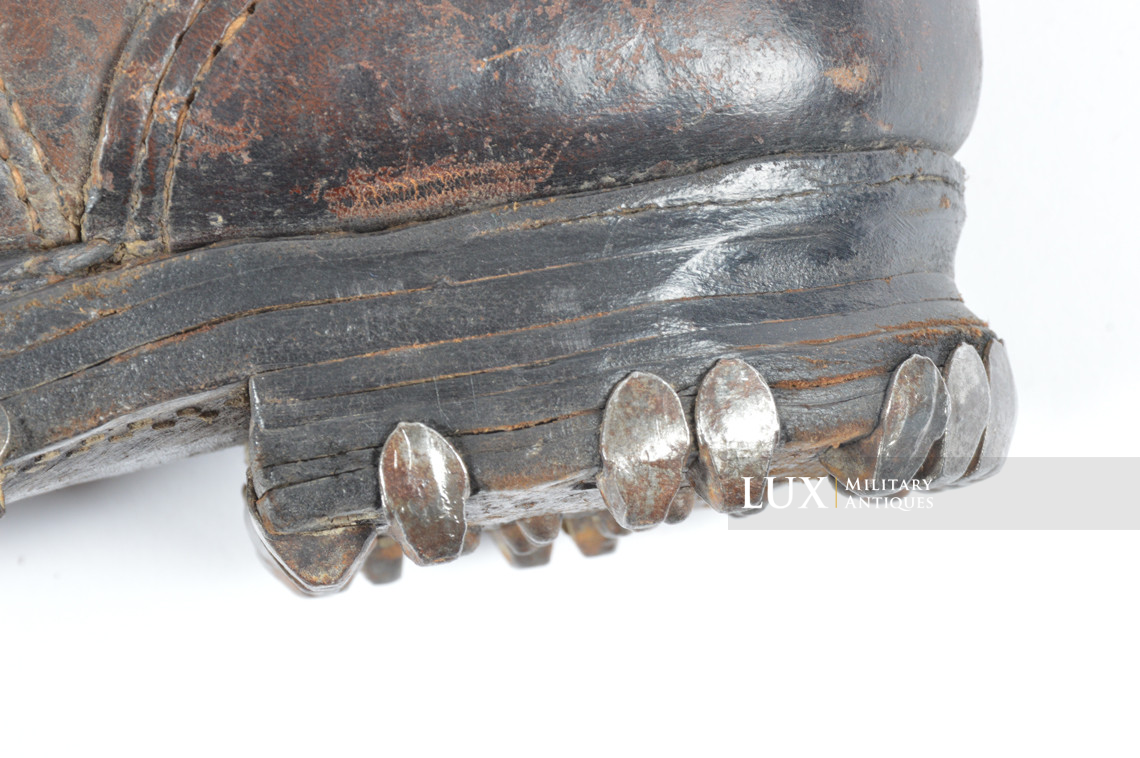 Paire de brodequins allemands des troupes de montagne, « RBNr » - photo 25