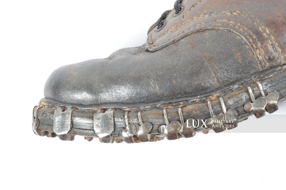 Paire de brodequins allemands des troupes de montagne, « RBNr » - photo 26