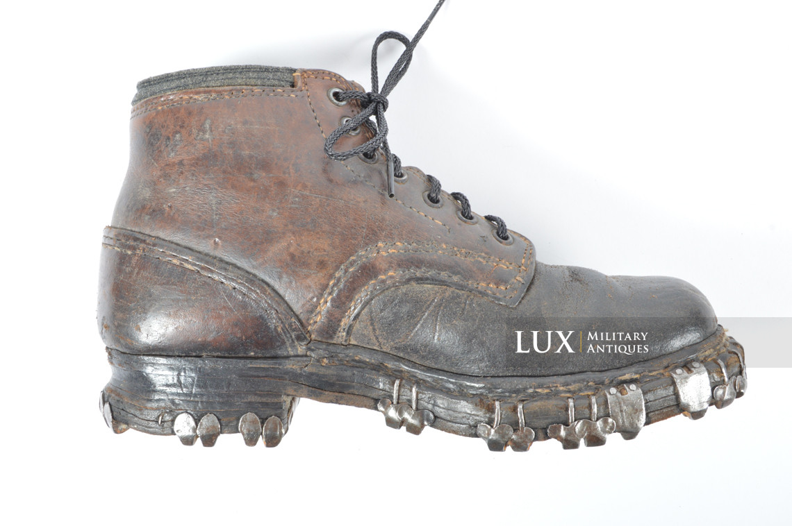 Paire de brodequins allemands des troupes de montagne, « RBNr » - photo 27
