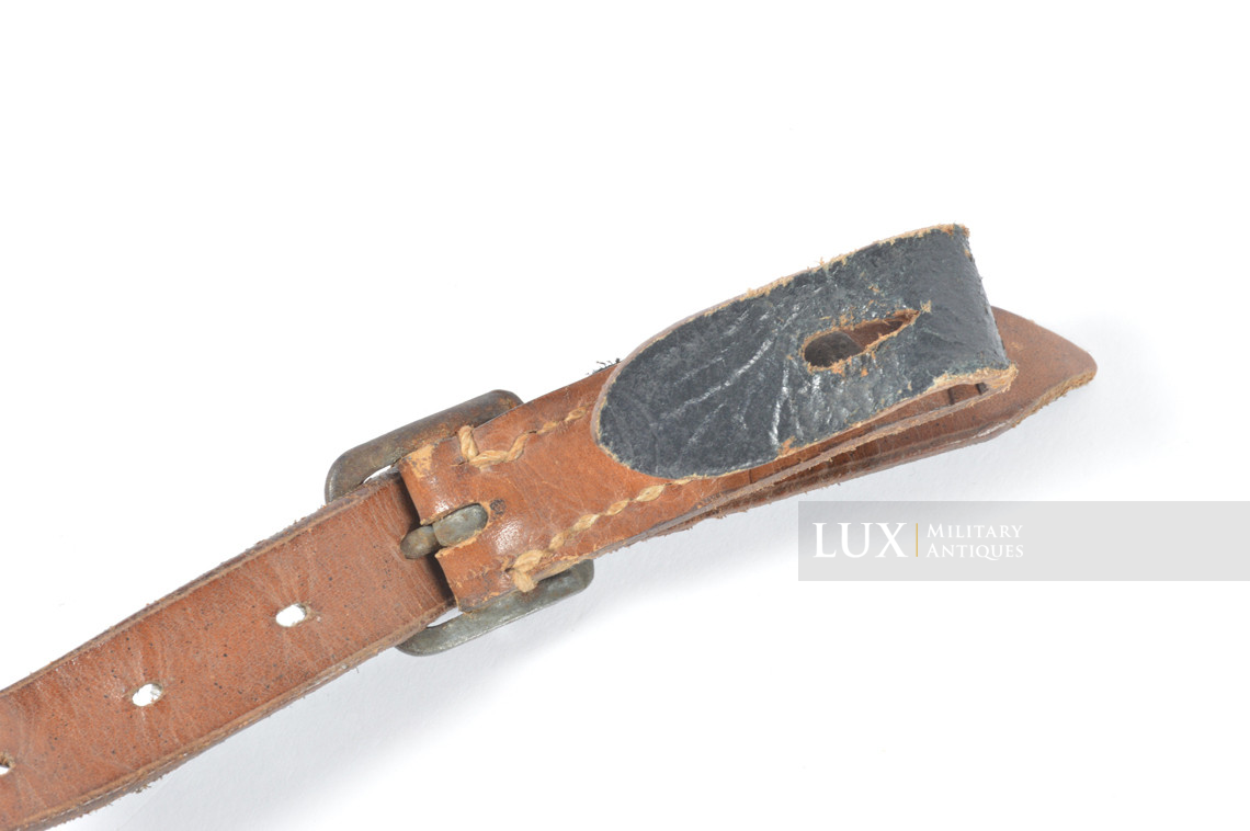 Jugulaire de casque allemand, « C. BUDISCHOWSKY 1942 » - photo 9