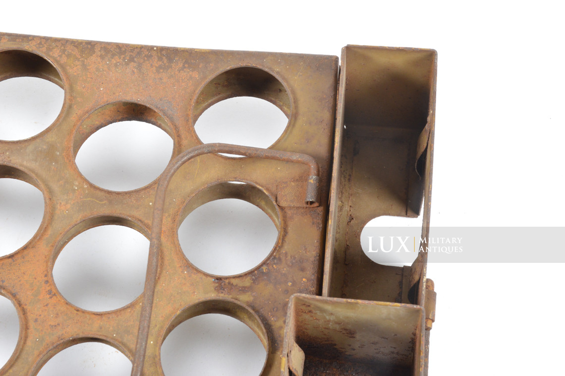 Rare râtelier fin de guerre pour caisse de grenades oeufs - photo 11