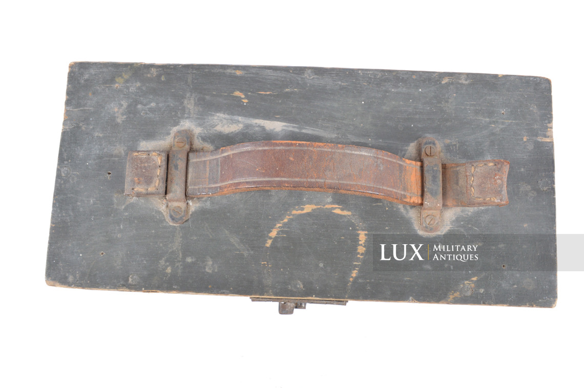Caisse à munition Tchèque récupéré par un officer Luftwaffe - photo 7