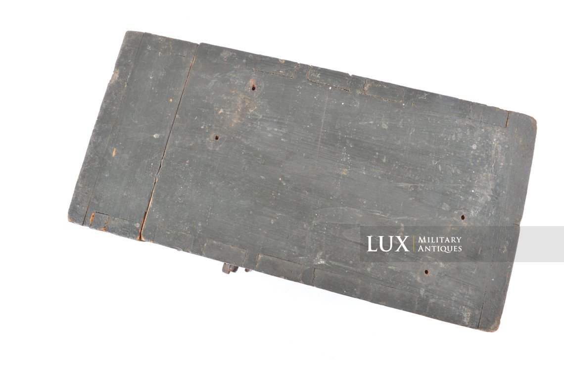 Caisse à munition Tchèque récupéré par un officer Luftwaffe - photo 10