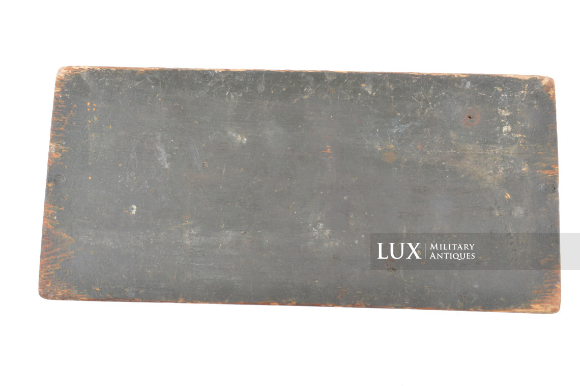 Caisse à munition Tchèque récupéré par un officer Luftwaffe - photo 13