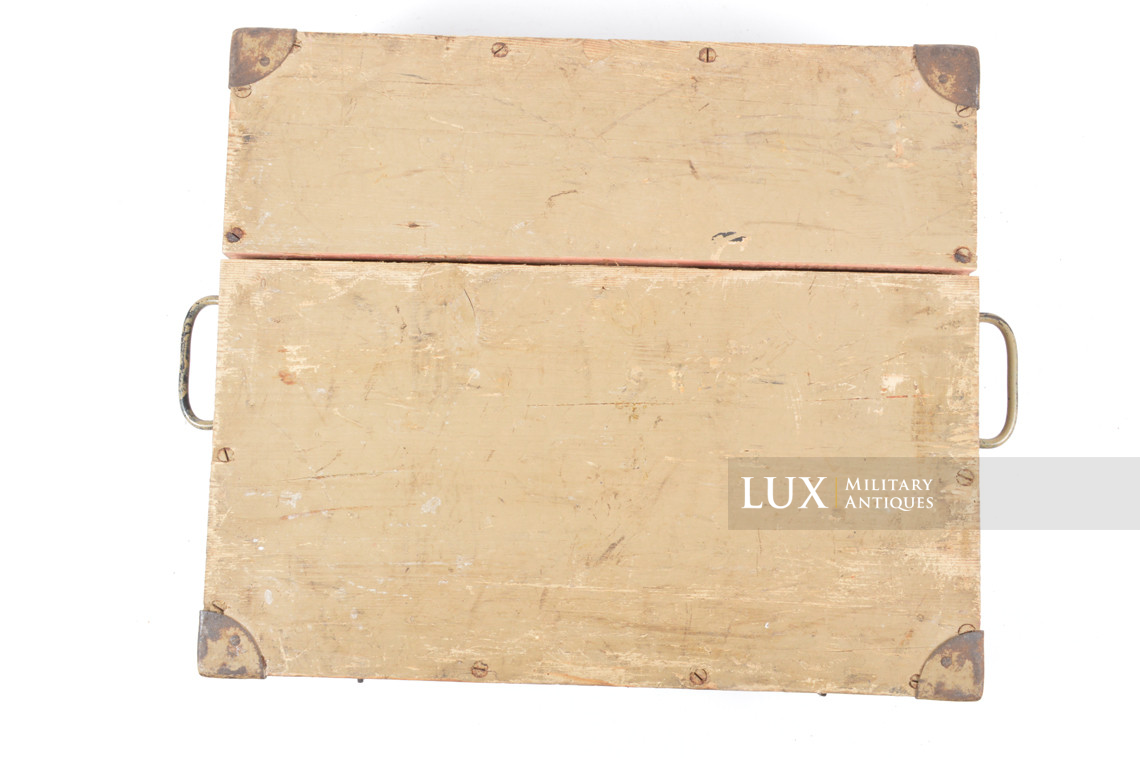 Caisse allemande pour accessoires du canon antiaérien allemand Flak M39 de 3,7 cm - photo 19