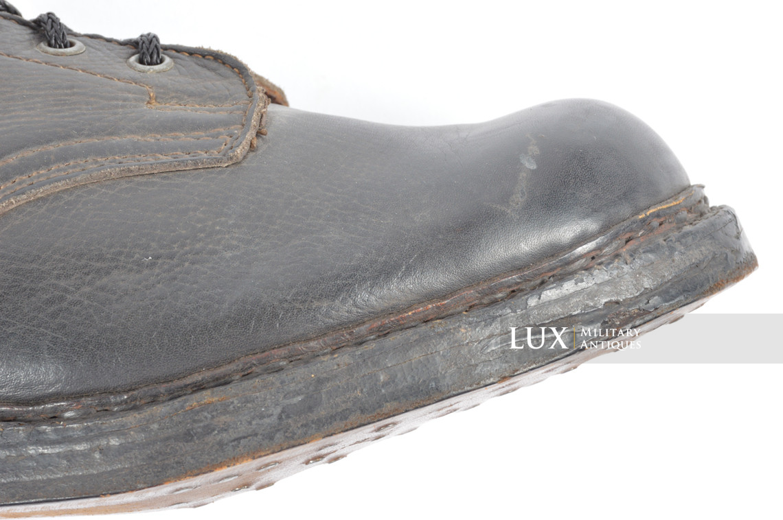 Unissued late-war German paratrooper jump boots - photo 11