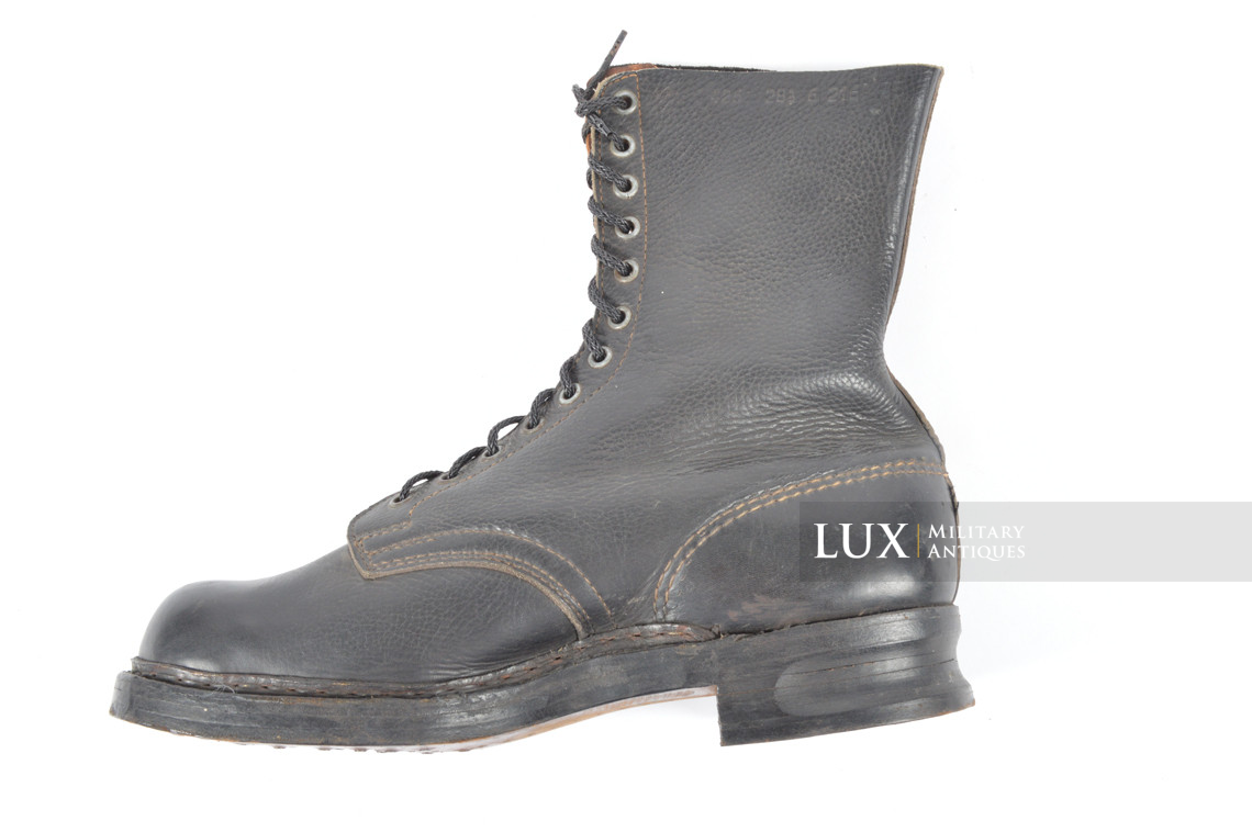 Unissued late-war German paratrooper jump boots - photo 12