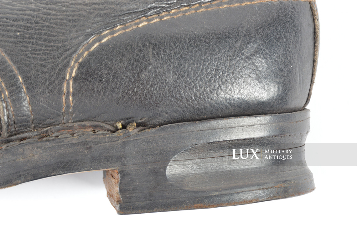 Unissued late-war German paratrooper jump boots - photo 27