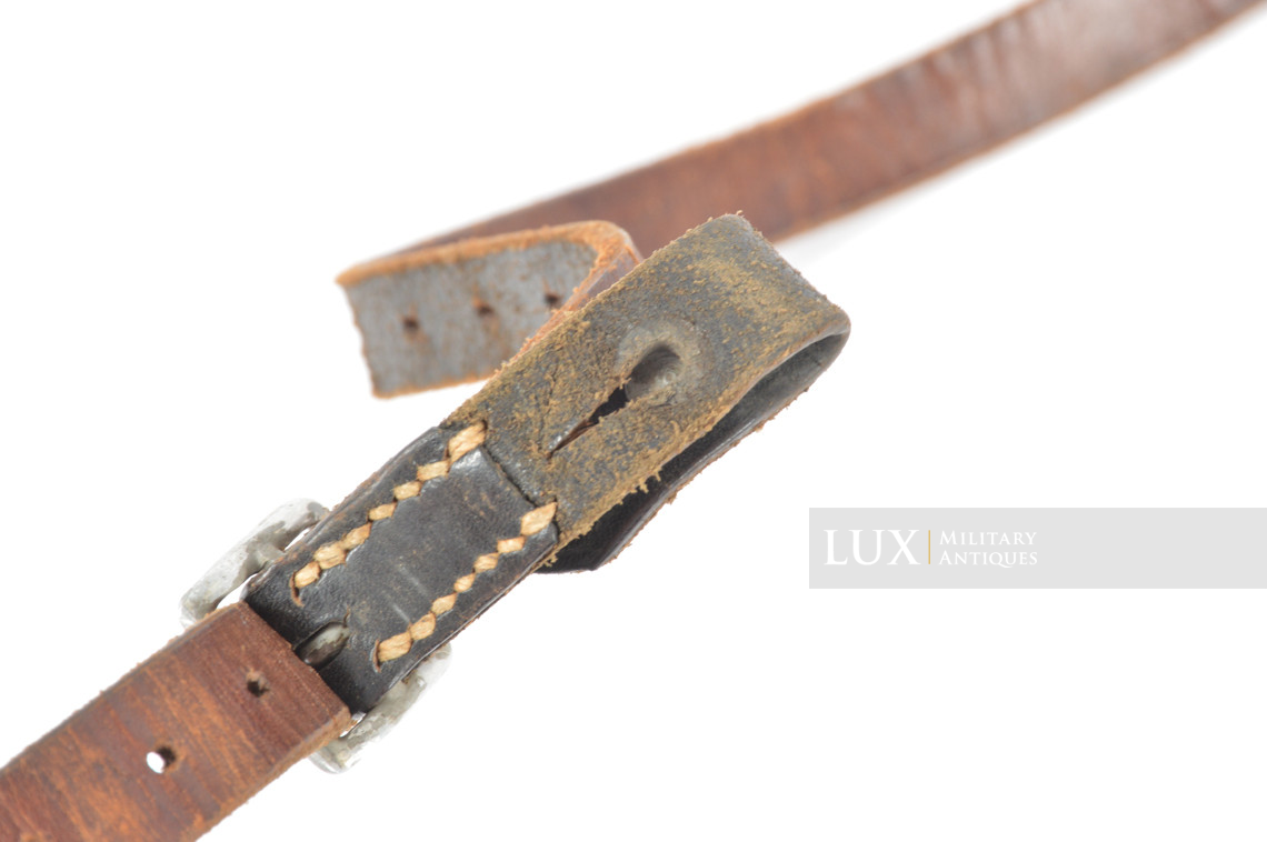 Jugulaire de casque allemand début de guerre, « LEON H. BECK 1940 » - photo 11