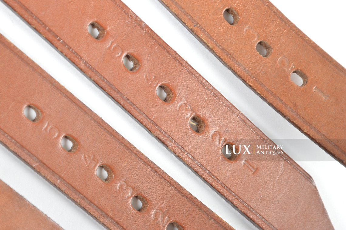 German set of four utility straps, « mint / unissued » - photo 9