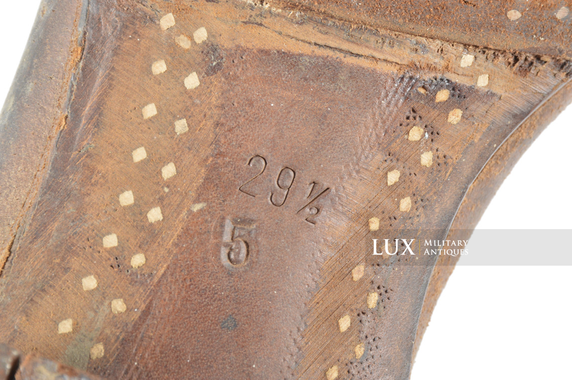 Unissued German issued brown jackboots, « woodwork find / RB-Nr. » - photo 23