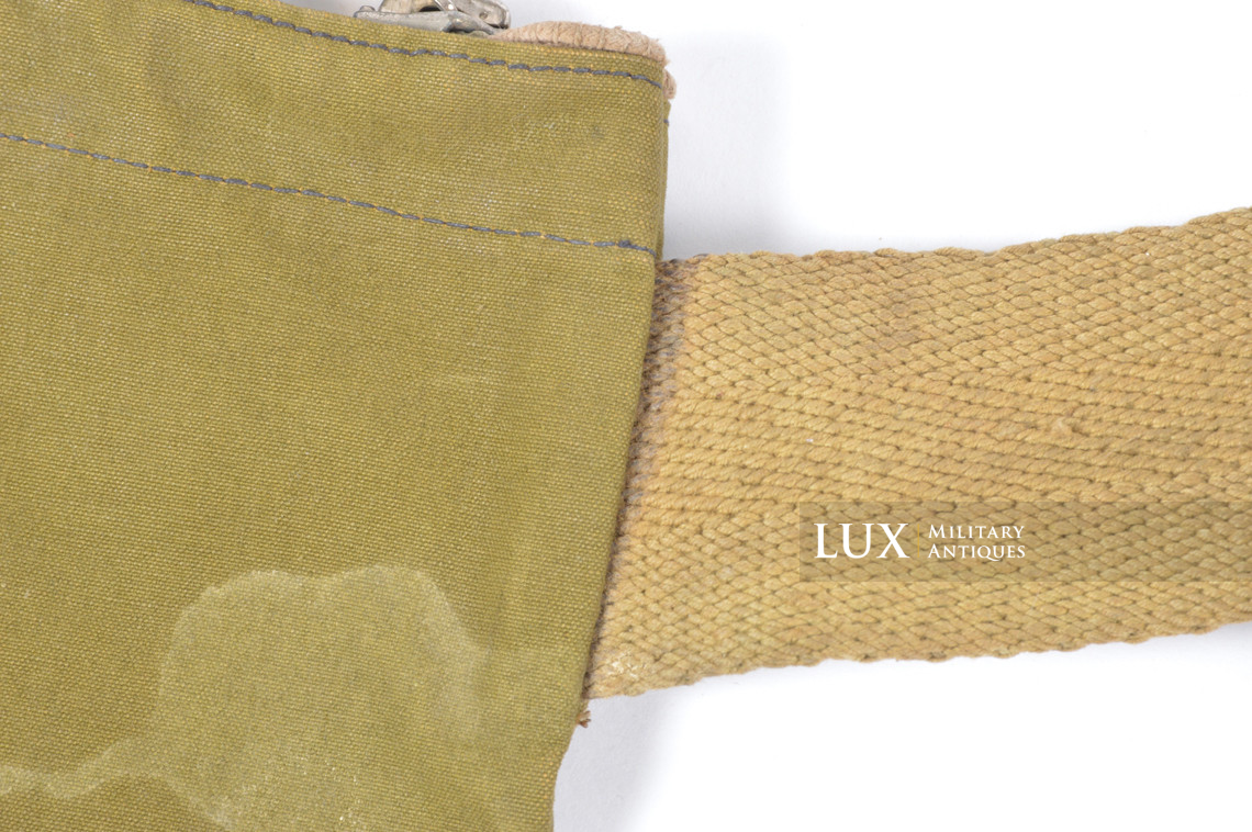 Rare set of early German paratrooper grenade bags - photo 15