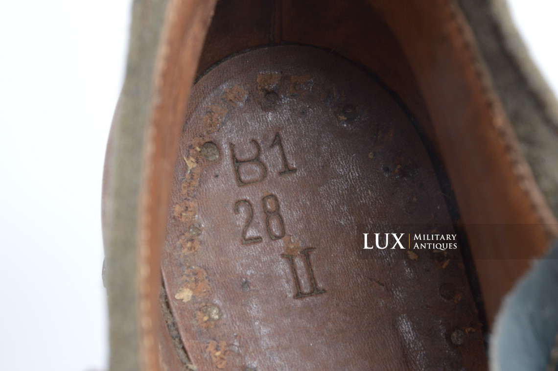 Unissued late-war German mountain trooper's ankle boots, « Gebirgsjäger » - photo 42