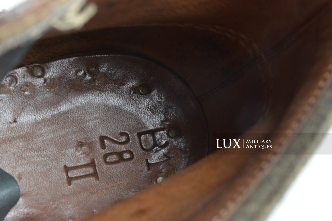 Unissued late-war German mountain trooper's ankle boots, « Gebirgsjäger » - photo 21