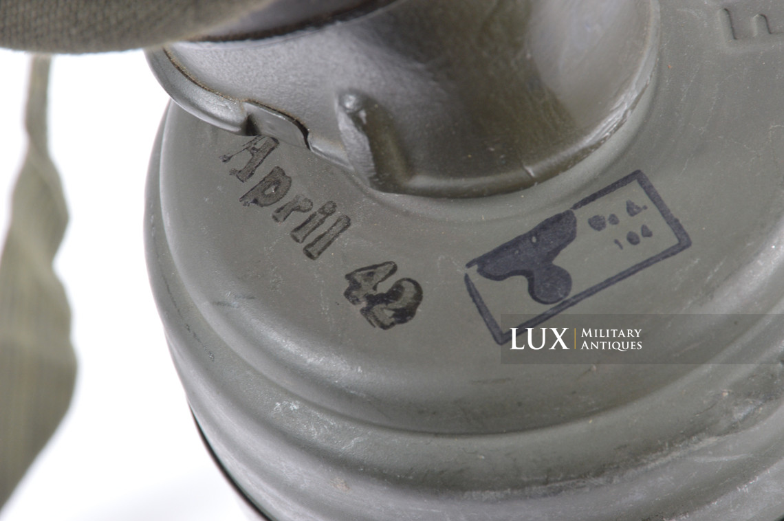 German tropical tan camouflage gas mask canister set, « named / 1940 » - photo 45