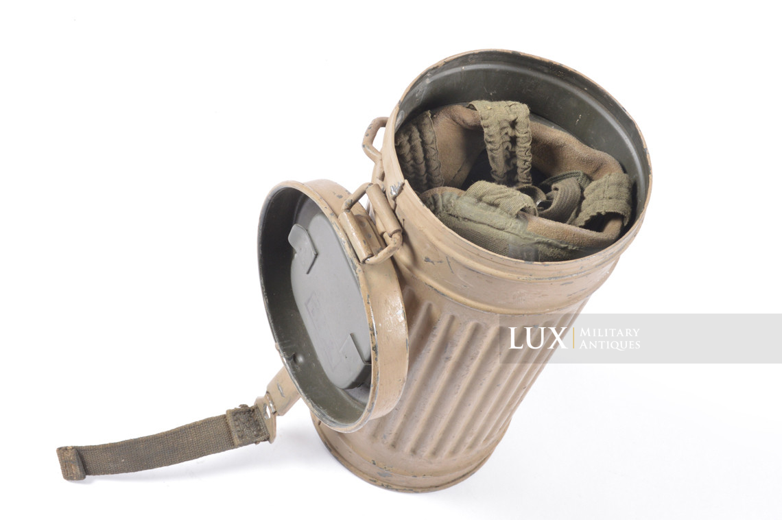German tropical tan camouflage gas mask canister set, « named / 1940 » - photo 34