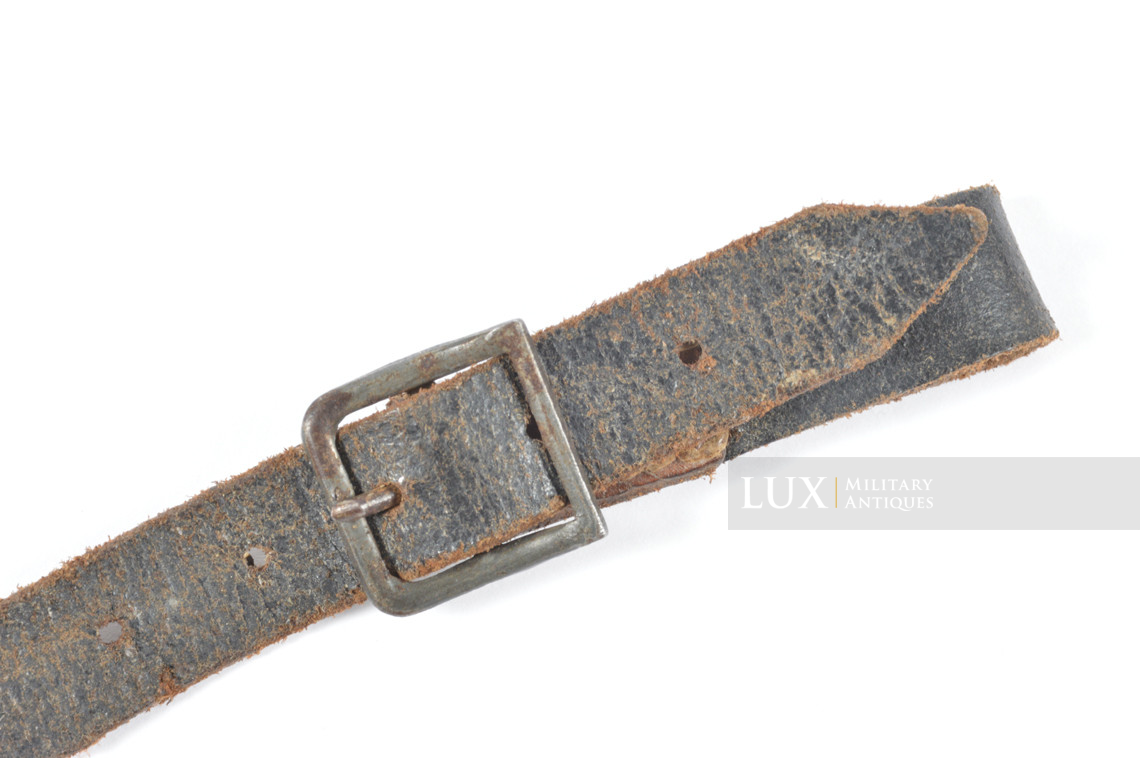 Late-war German helmet chinstrap, RBNr « 0/0750/0100 » - photo 7
