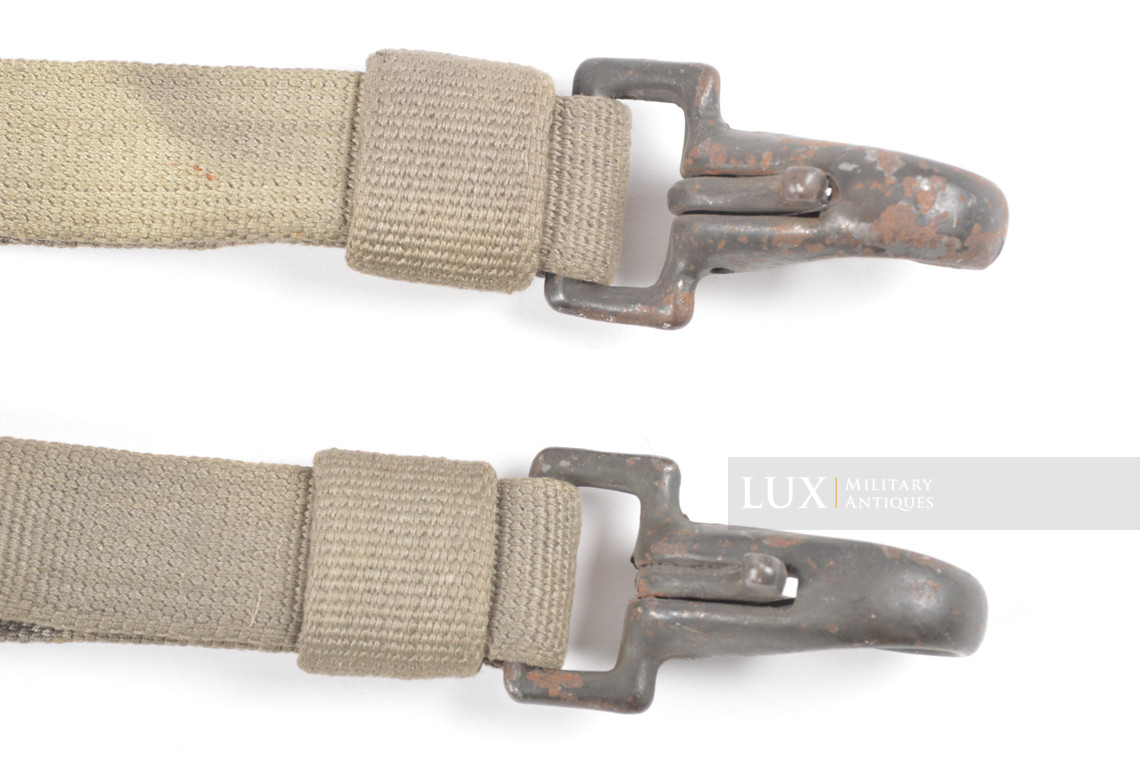 Rare set of late-war carry straps for the « s.f. 14z Scherenfernrohr » carry case, « all web » - photo 8