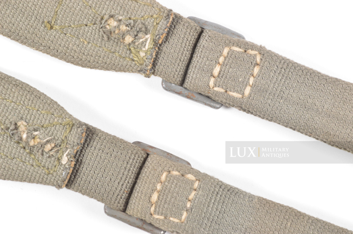 Rare set of late-war carry straps for the « s.f. 14z Scherenfernrohr » carry case, « all web » - photo 13