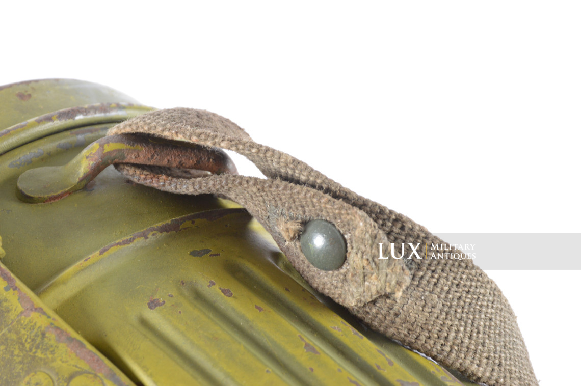 Choice German two-tone camouflage gas mask canister set - photo 30