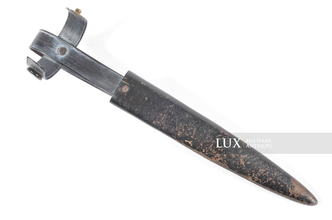 Couteau de combat allemand Heer / Waffen-SS avec une rare variante de fourreau - photo 16