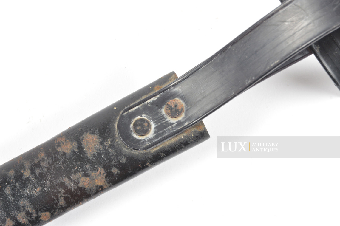 Couteau de combat allemand Heer / Waffen-SS avec une rare variante de fourreau - photo 19