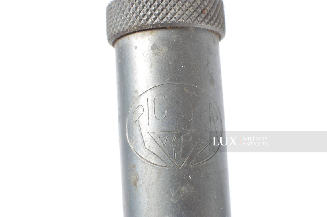 German vehicle tire pressure reader with case, « Richter » - photo 11