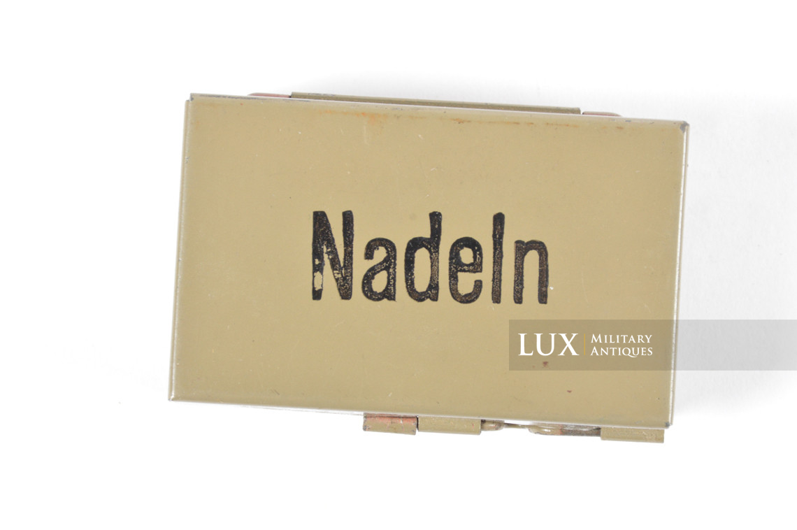 German medical safety pin box, « NADELN » - photo 8