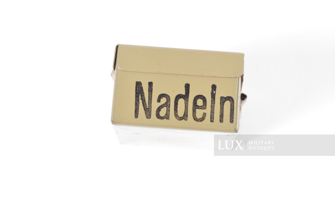 German medical safety pin box, « NADELN » - photo 12