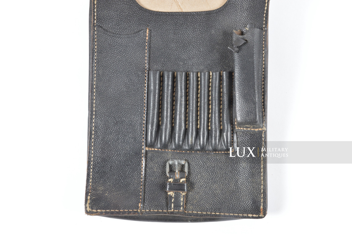 Porte cartes fin de guerre en cuir noir, état neuf, « 1941 » - photo 14
