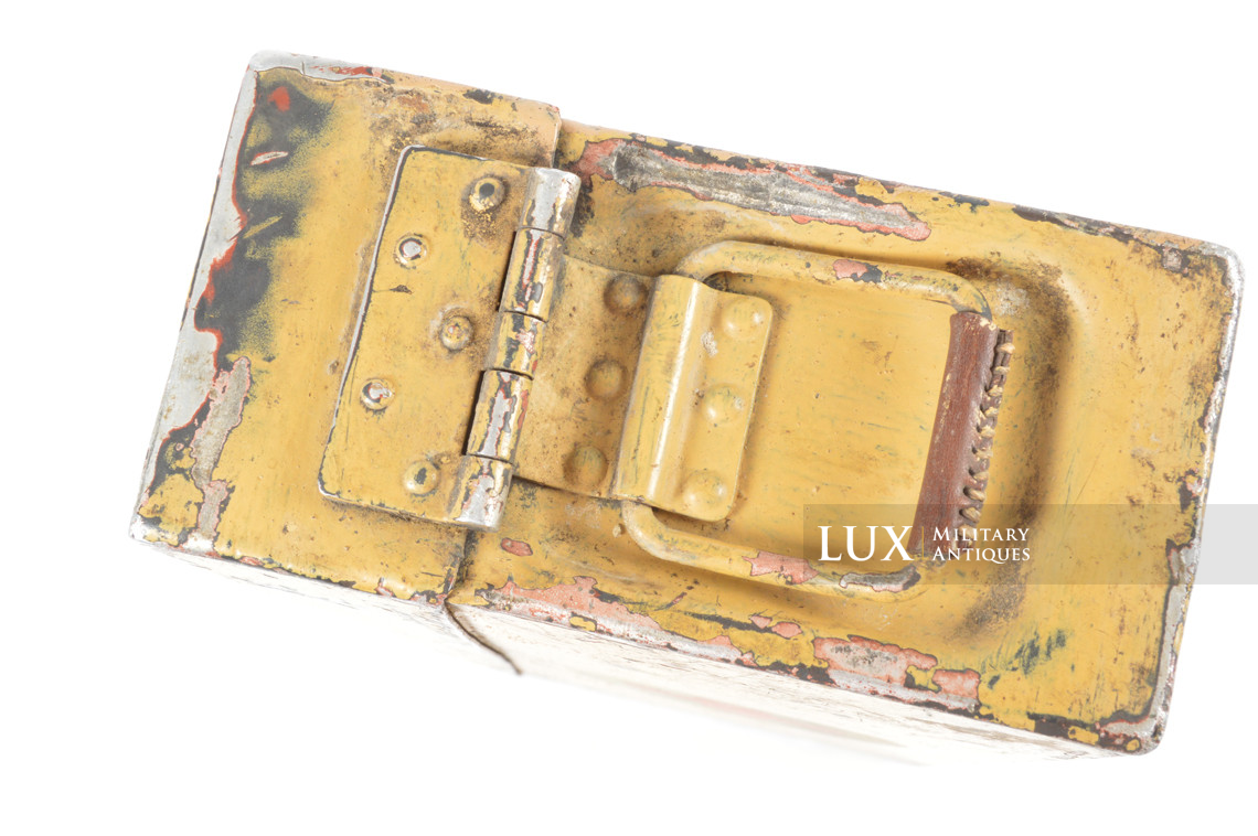 Exceptionnelle caisse MG34/42 médicale camouflée - photo 24