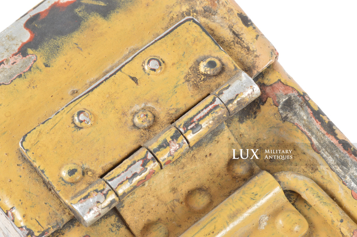 Exceptionnelle caisse MG34/42 médicale camouflée - photo 26