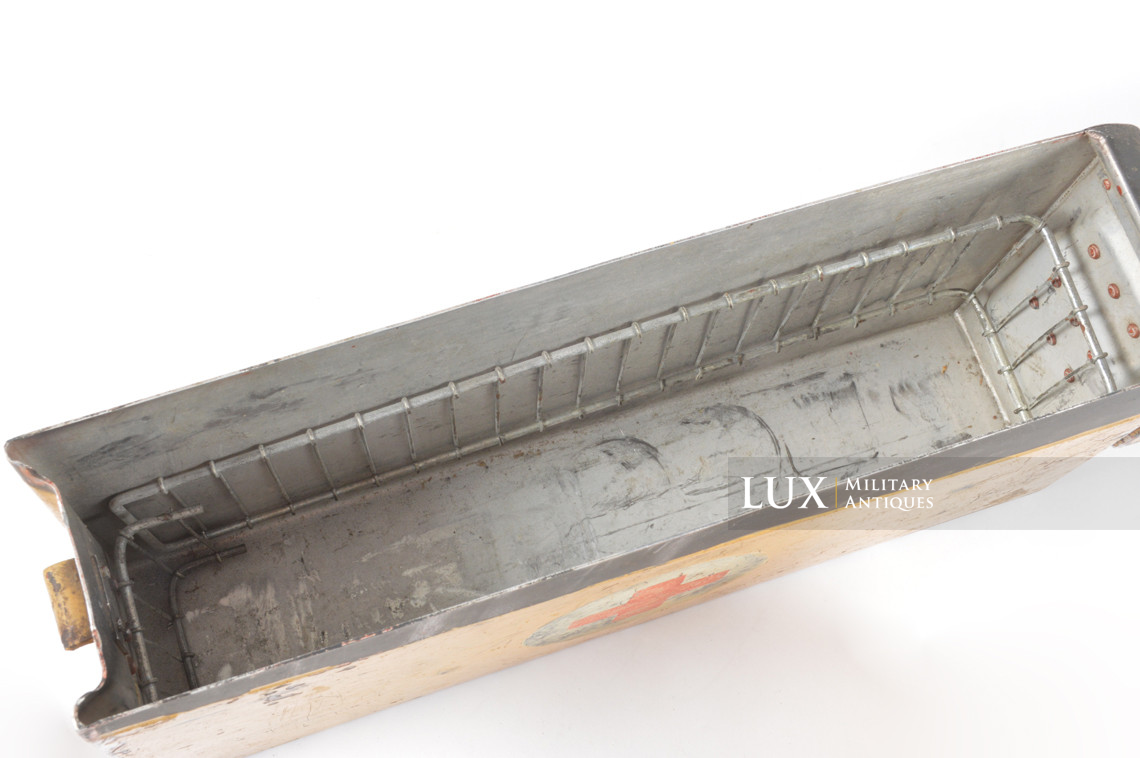 Exceptionnelle caisse MG34/42 médicale camouflée - photo 35