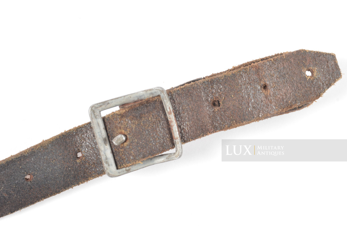 Jugulaire de casque allemand milieu de guerre - photo 8