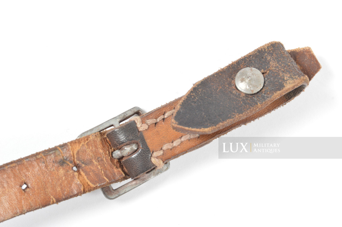 Jugulaire de casque allemand milieu de guerre - photo 9