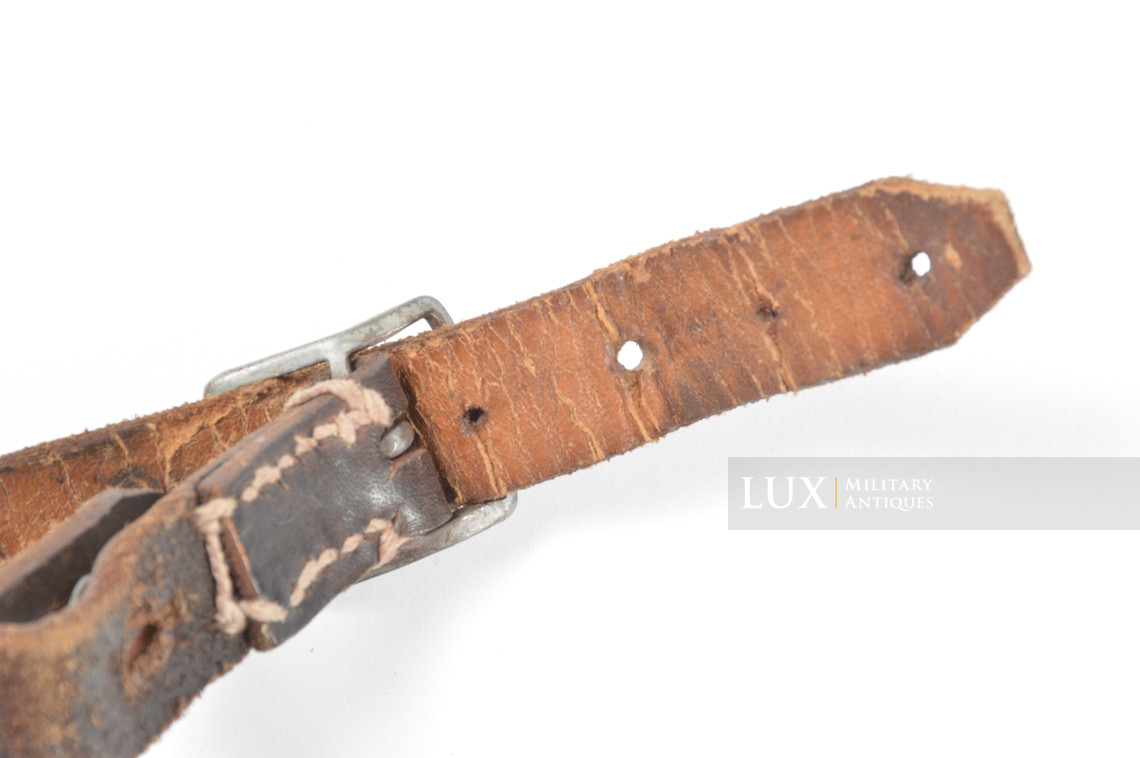 Jugulaire de casque allemand milieu de guerre - photo 10