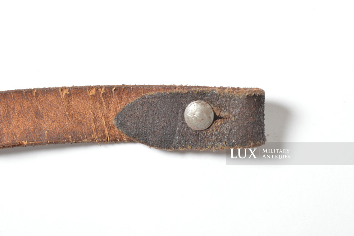 Jugulaire de casque allemand milieu de guerre - photo 12