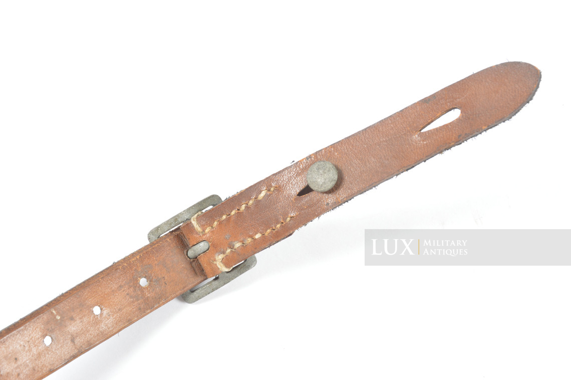 Jugulaire de casque allemand, « G. SINGER KLATTAU 1941 » - photo 9