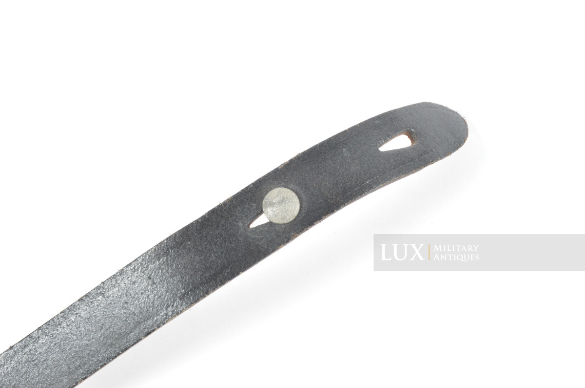 Jugulaire de casque allemand, « G. SINGER KLATTAU 1941 » - photo 11