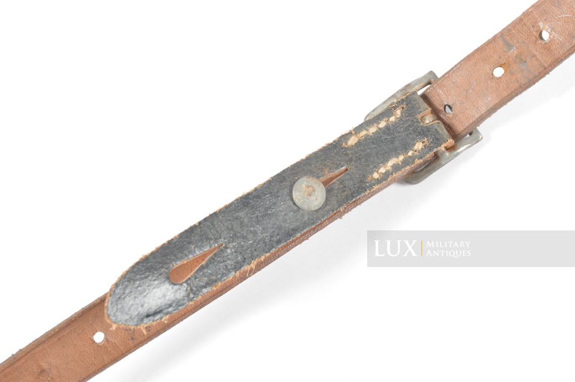 Late-war German helmet chinstrap, RBNr « 0/0750/0100 » - photo 12